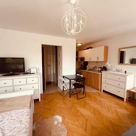 Entire Studio In Centrum Lejlighed Warszawa Eksteriør billede