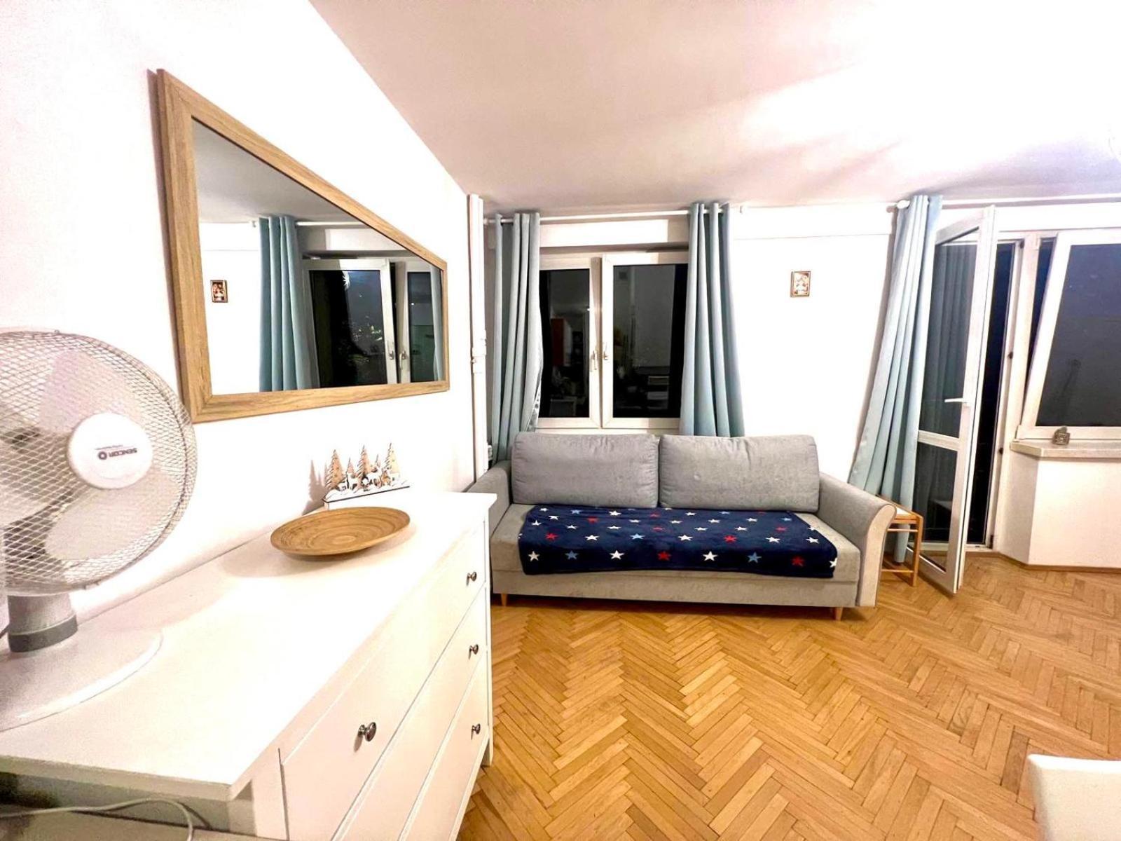 Entire Studio In Centrum Lejlighed Warszawa Eksteriør billede